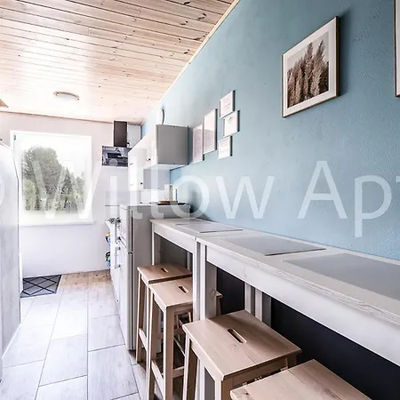 Willow Apts *